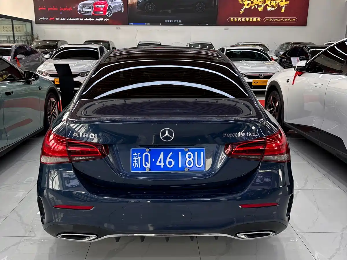 Mercedes-Benz Mercedes-Benz A-Class 2019 A 180 L Sport Sedan