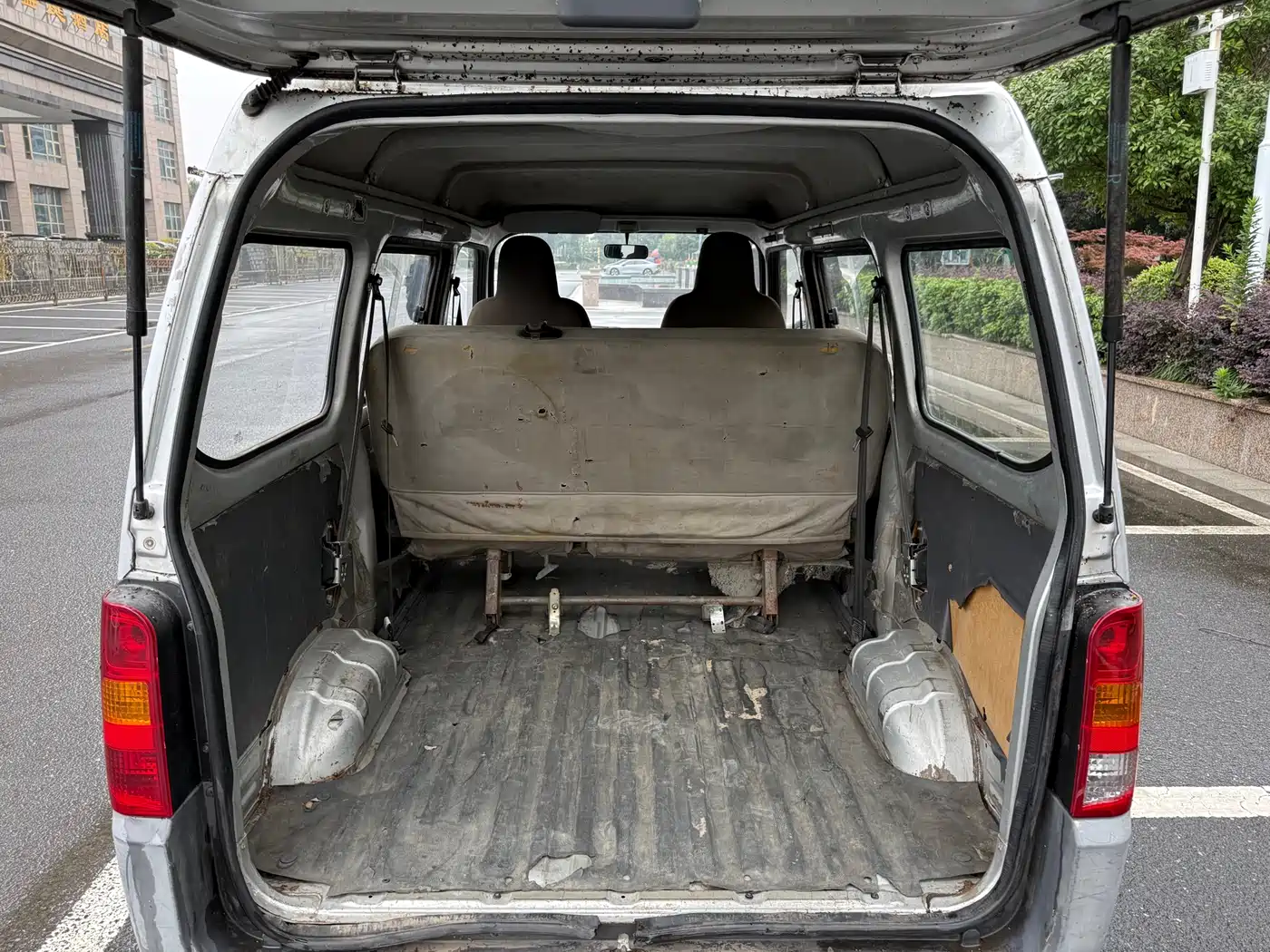 Wuling Motors Wuling Zhiguang 2015 1.2L Standard LSI