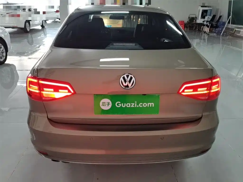Volkswagen Sagitar 2018 280TSI DSG Comfort