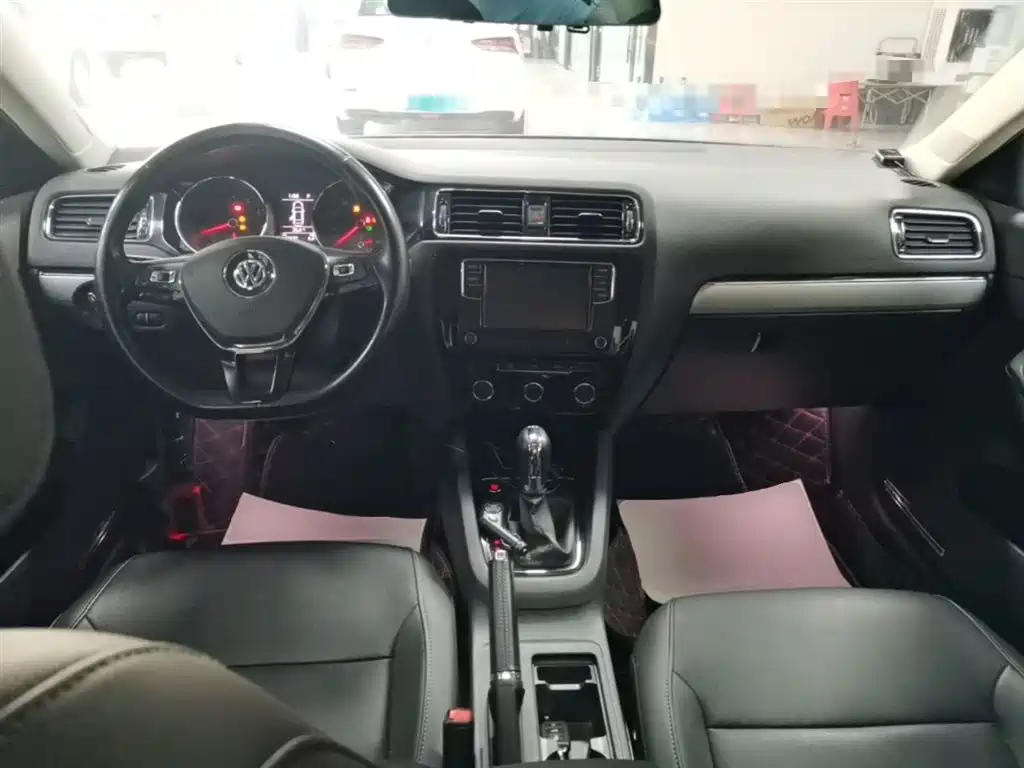 Volkswagen Sagitar 2018 280TSI DSG Comfort