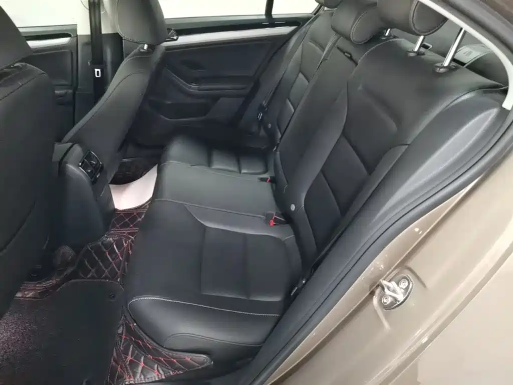 Volkswagen Sagitar 2018 280TSI DSG Comfort