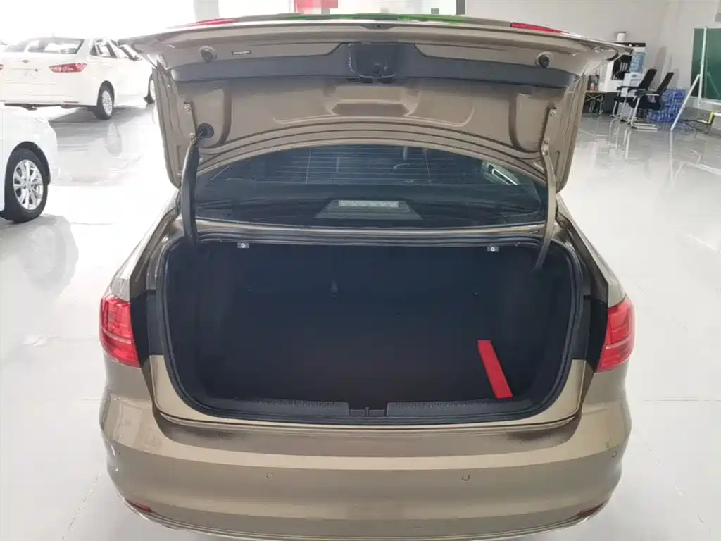 Volkswagen Sagitar 2018 280TSI DSG Comfort