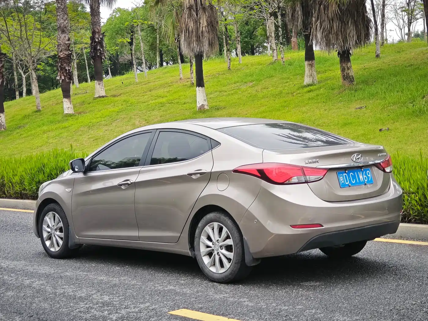 Hyundai Langdong 2016 1.6L Automatic Smart Edition