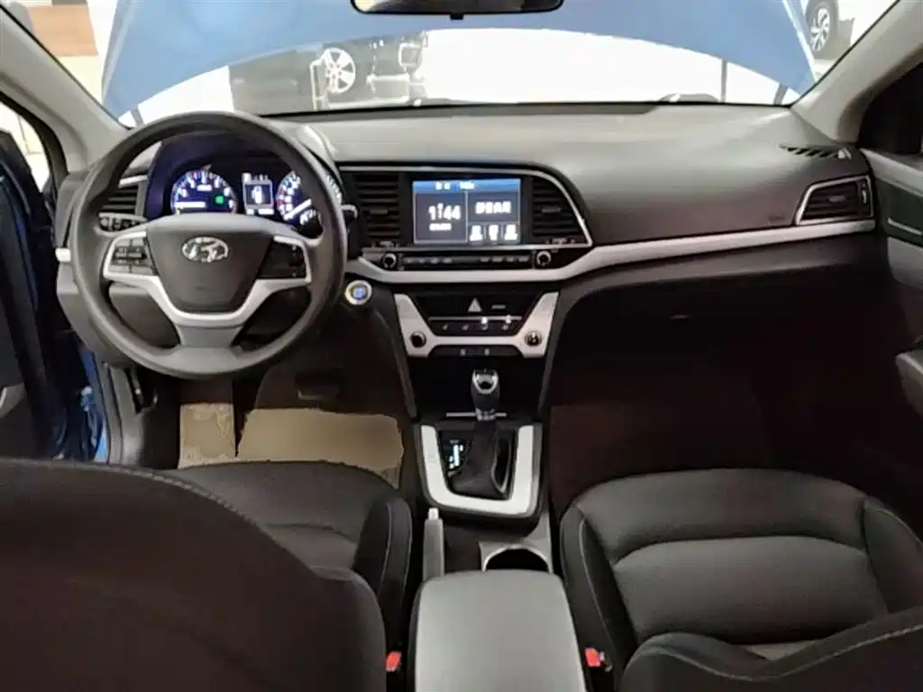 Hyundai Elantra 2016 Model 1.6L Automatic Smart Elite