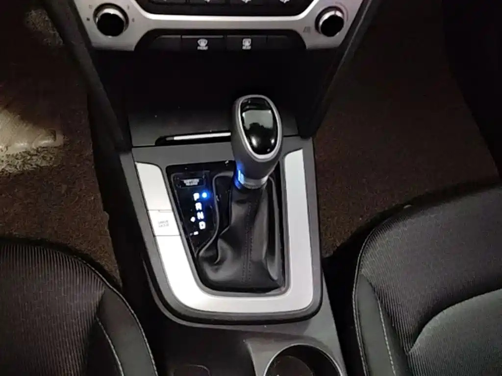 Hyundai Elantra 2016 Model 1.6L Automatic Smart Elite