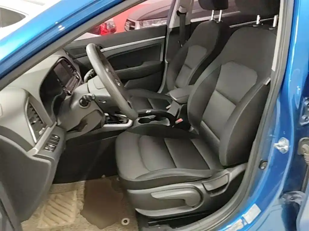 Hyundai Elantra 2016 Model 1.6L Automatic Smart Elite