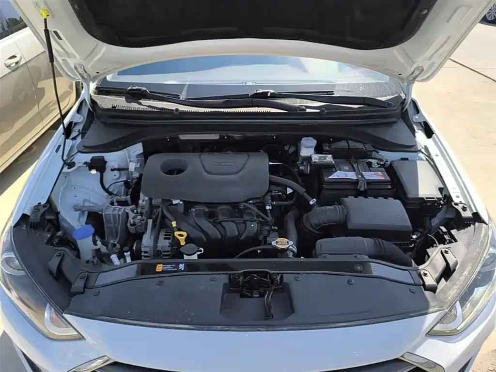 Hyundai Elantra 2016 Model 1.6L Automatic Smart Elite