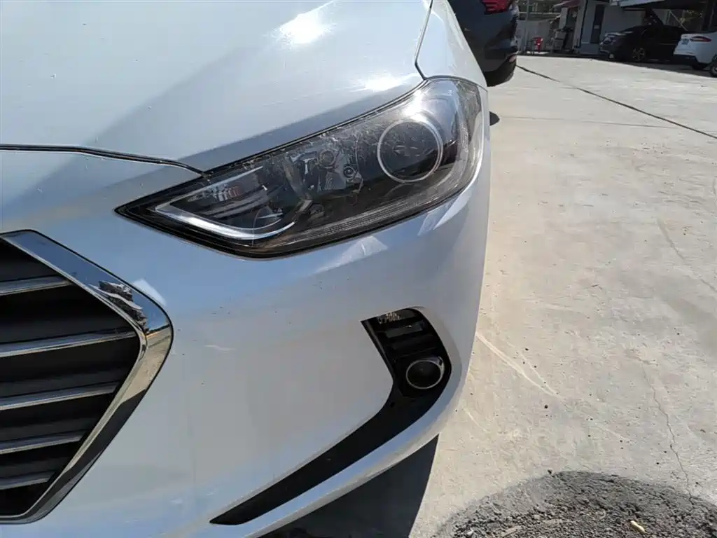 Hyundai Elantra 2016 Model 1.6L Automatic Smart Elite