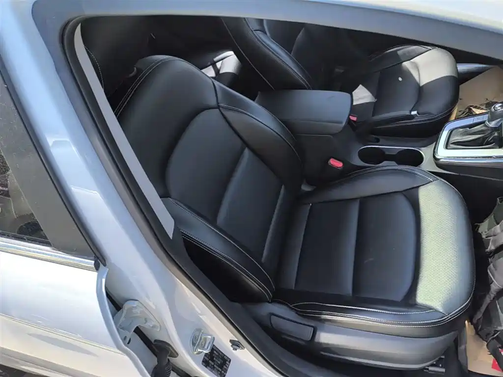 Hyundai Elantra 2016 Model 1.6L Automatic Smart Elite