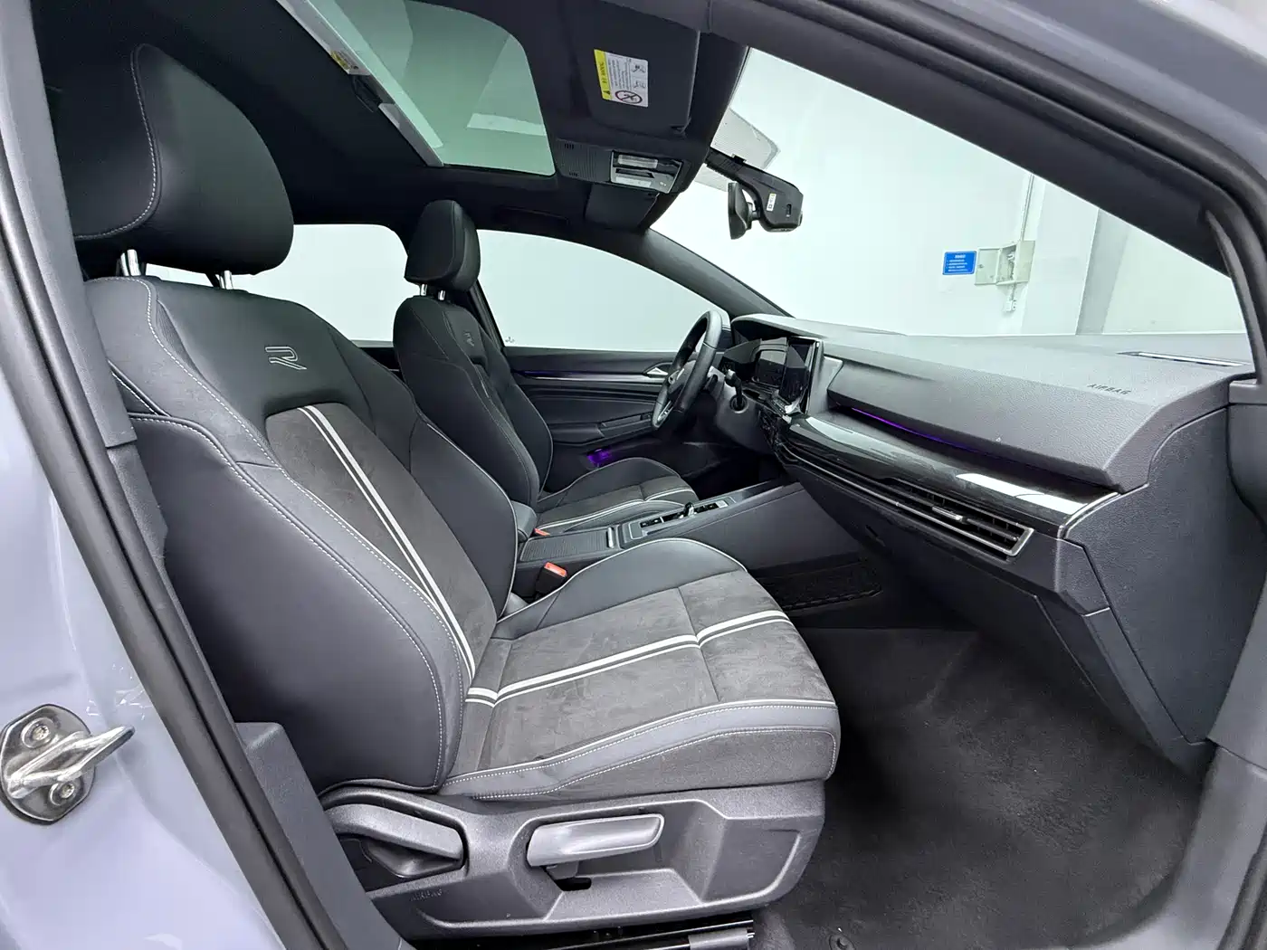 Volkswagen Golf 2023 280TSI DSG R-Line Lite