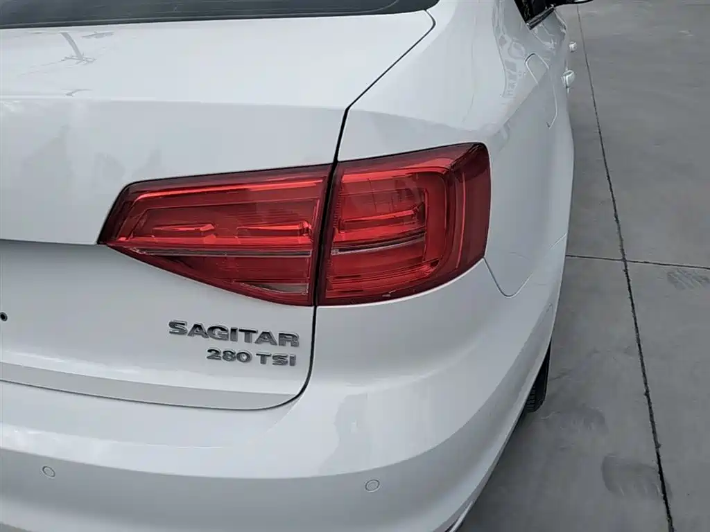 Volkswagen Sagitar 2018 280TSI DSG Comfort