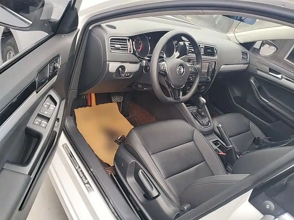 Volkswagen Sagitar 2018 280TSI DSG Comfort