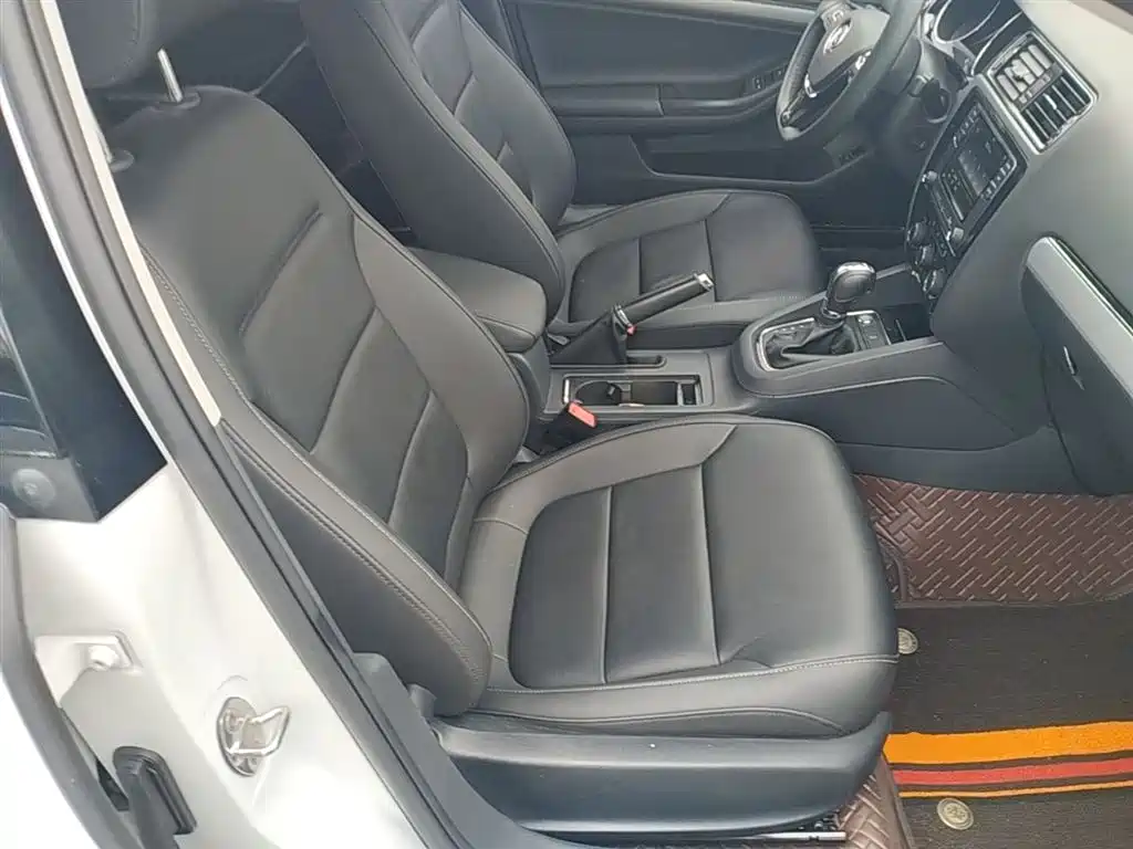 Volkswagen Sagitar 2018 280TSI DSG Comfort