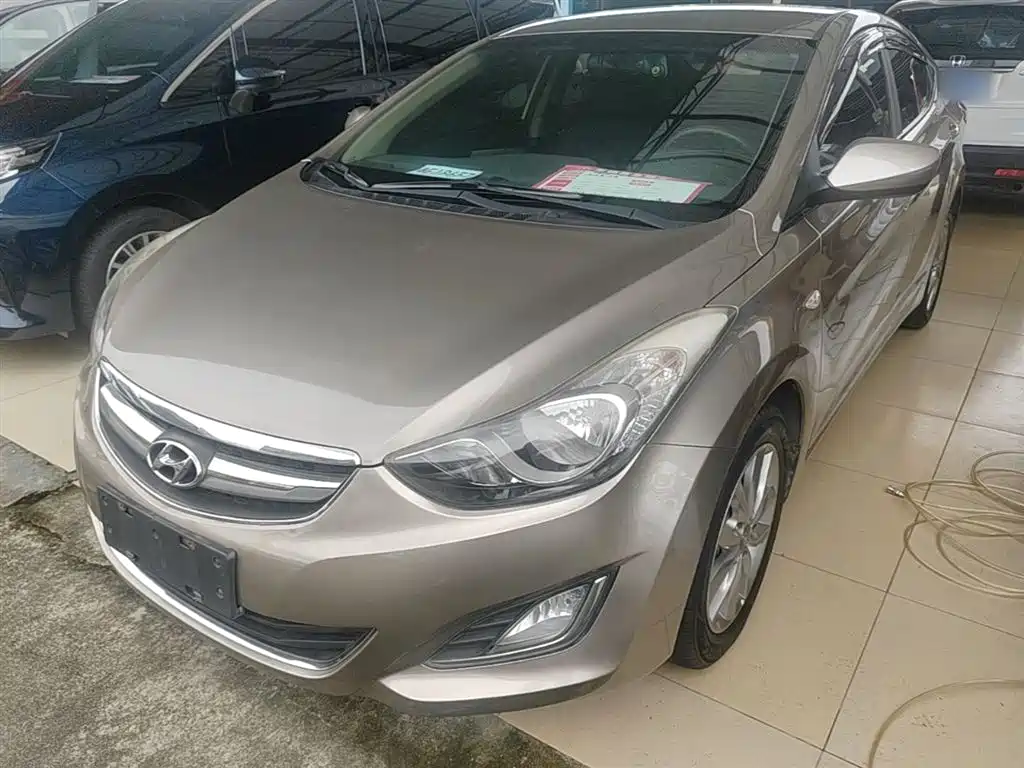 Hyundai Langdong 2015 1.6L Auto Trend