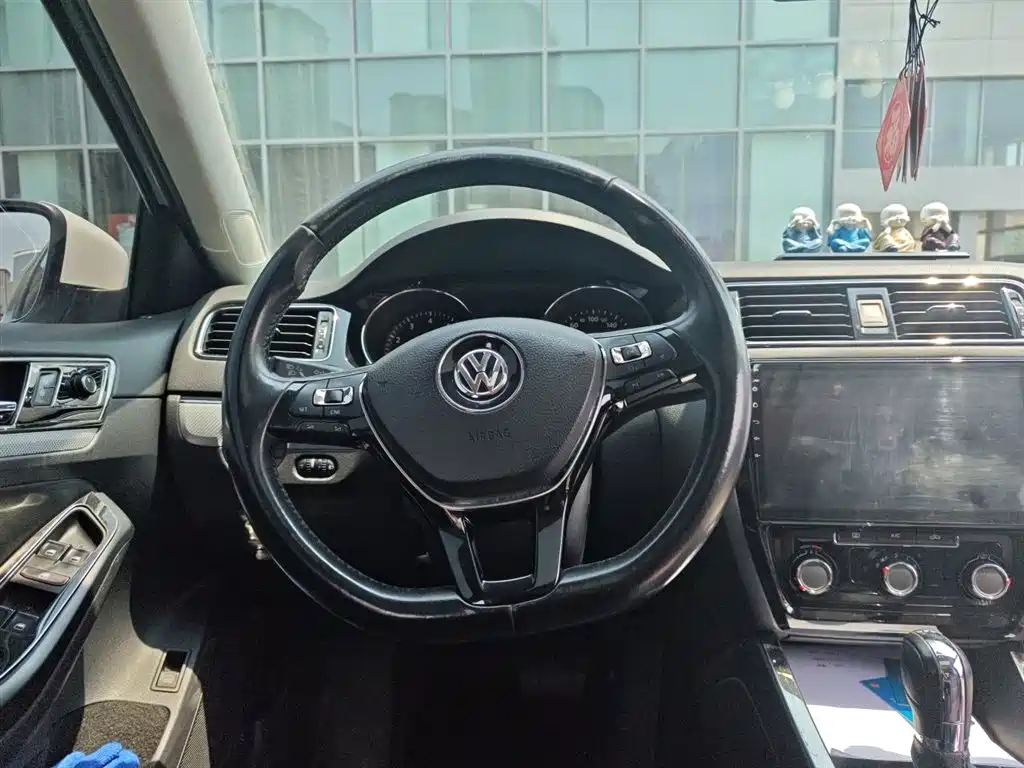 Volkswagen Sagitar 2017 230TSI Automatic Comfort