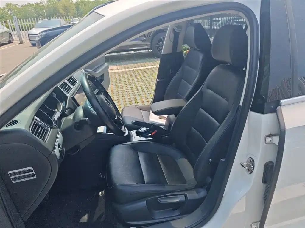 Volkswagen Sagitar 2017 230TSI Automatic Comfort