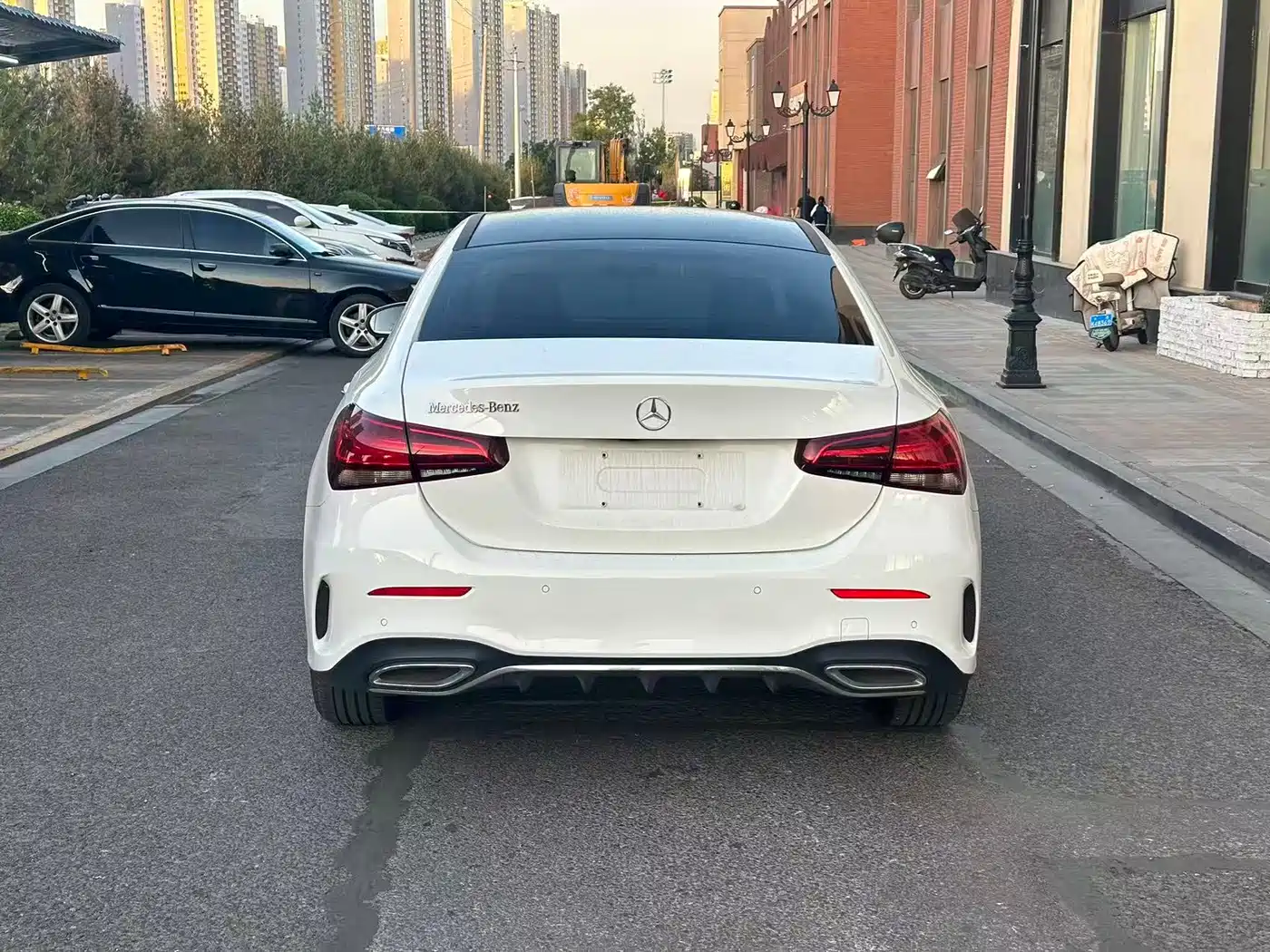 Mercedes-Benz Mercedes-Benz A-Class 2021 A 180 L Sports Sedan