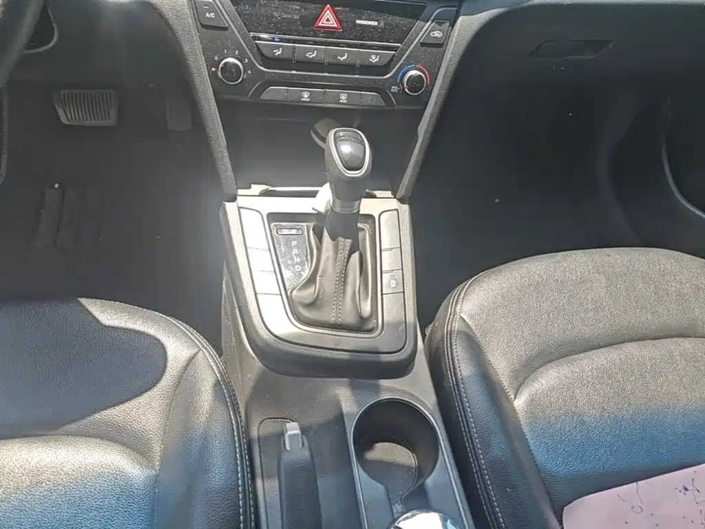 Hyundai Elantra 2018 1.4T DCT Dynamic·Vitality Model