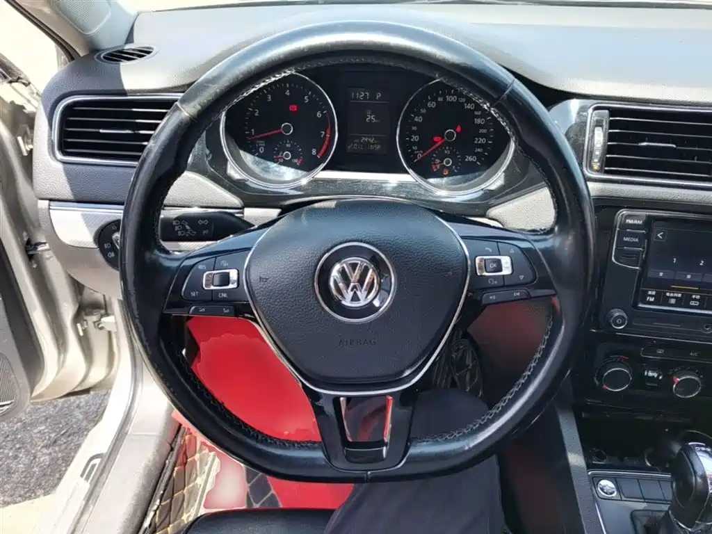 Volkswagen Sagitar 2017 230TSI Automatic Comfort