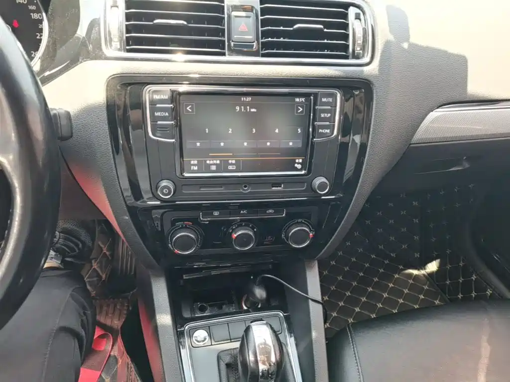 Volkswagen Sagitar 2017 230TSI Automatic Comfort