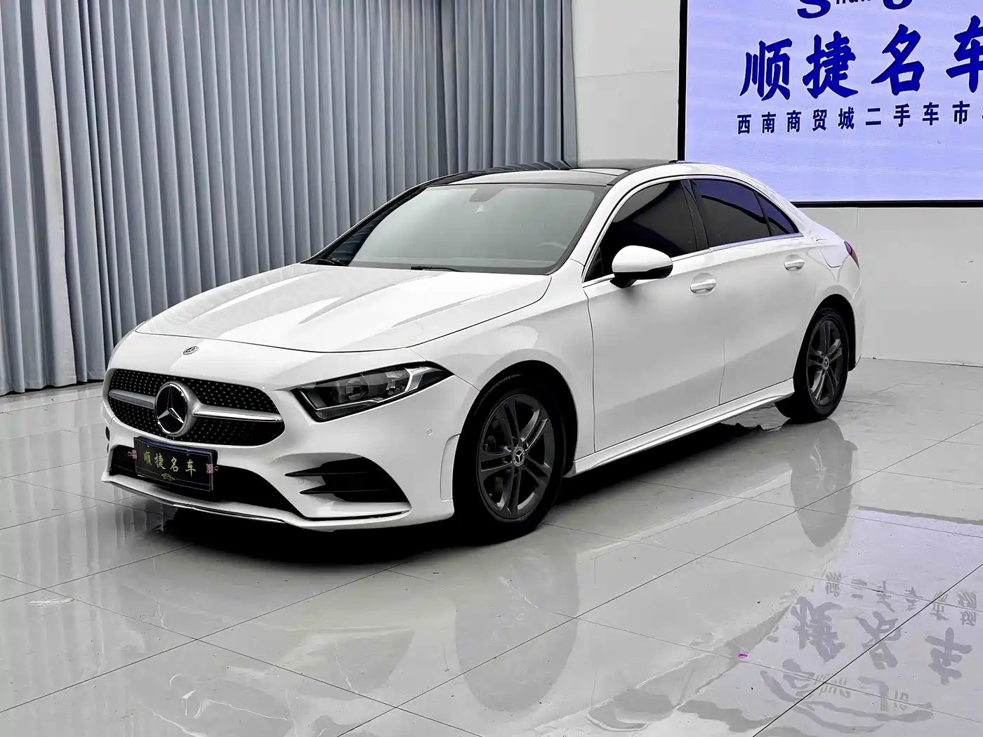 Mercedes-Benz Mercedes-Benz A-Class 2019 A 180 L Sport Sedan