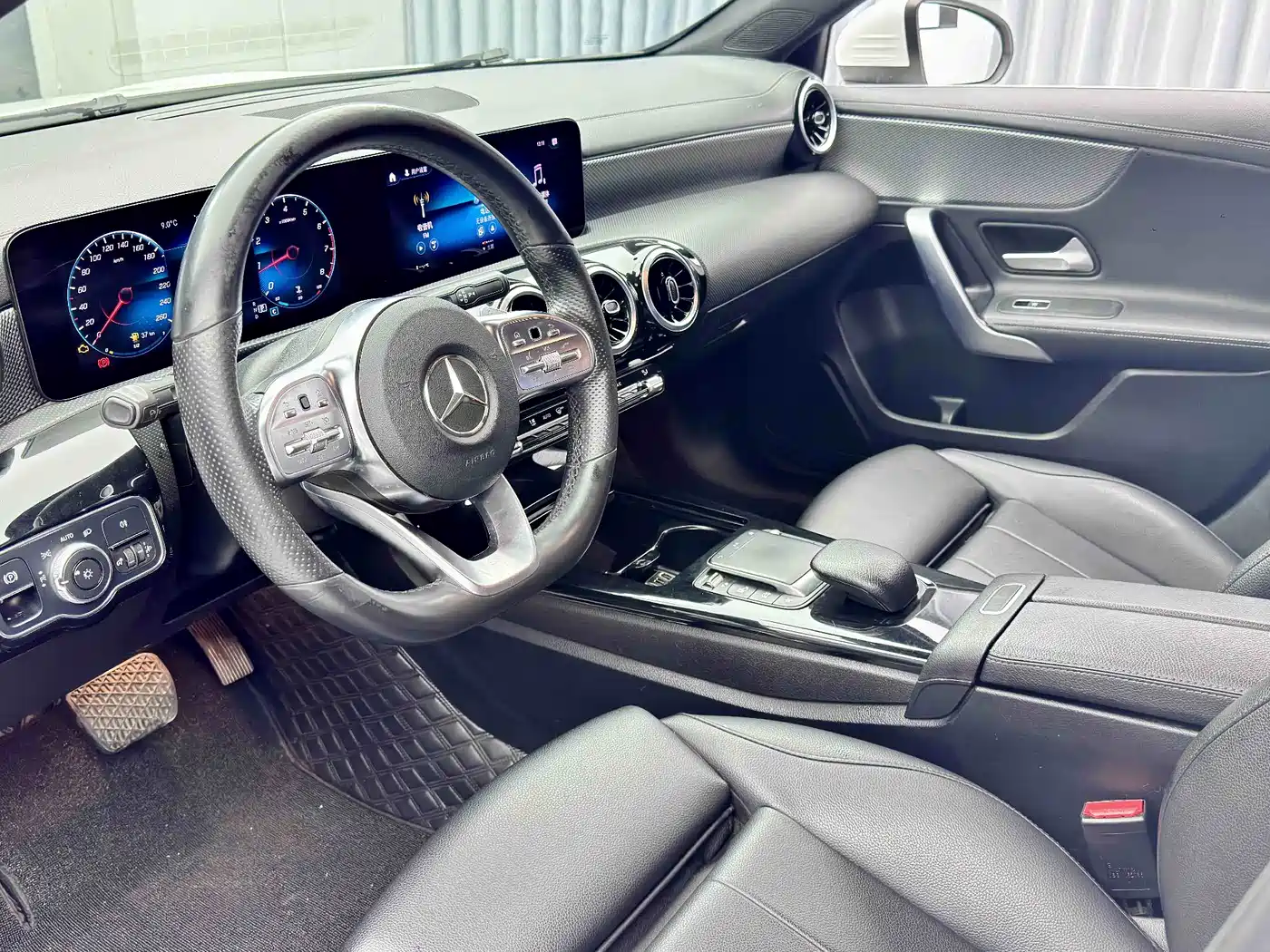 Mercedes-Benz Mercedes-Benz A-Class 2019 A 180 L Sport Sedan