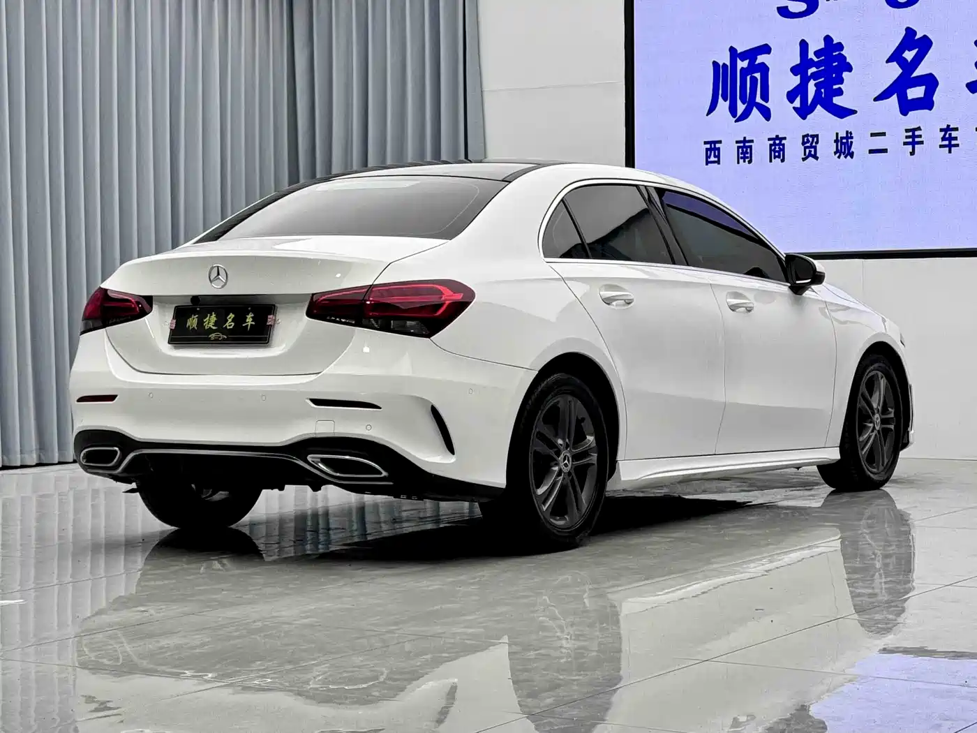 Mercedes-Benz Mercedes-Benz A-Class 2019 A 180 L Sport Sedan