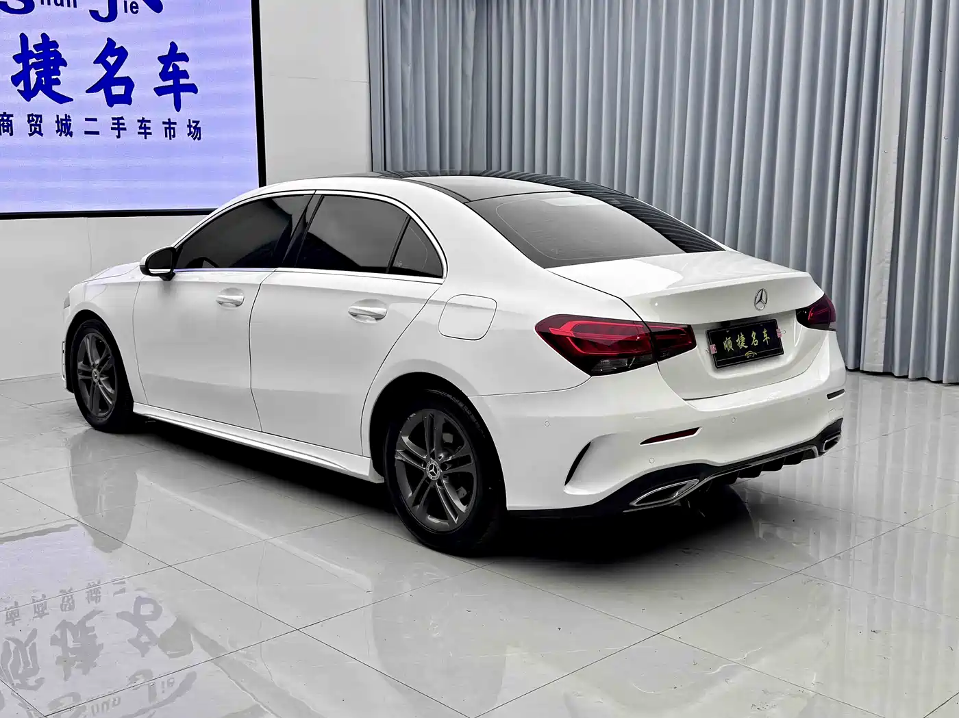 Mercedes-Benz Mercedes-Benz A-Class 2019 A 180 L Sport Sedan