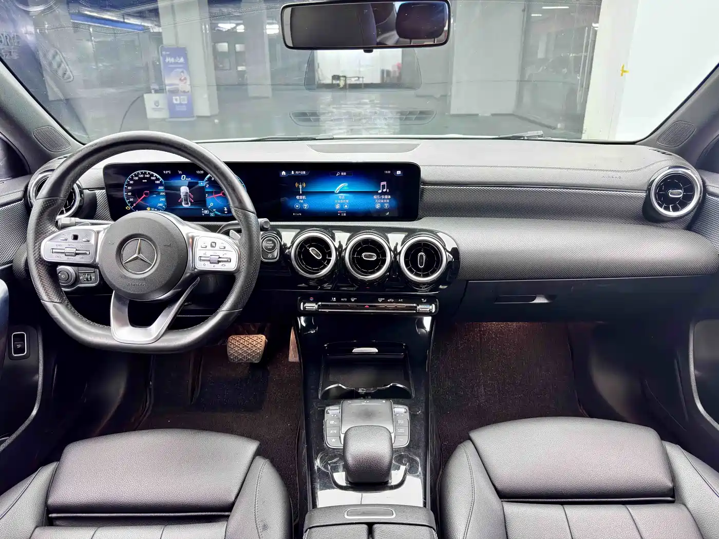 Mercedes-Benz Mercedes-Benz A-Class 2019 A 180 L Sport Sedan