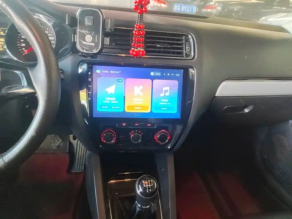 Volkswagen Sagitar 2015 1.6L Manual Comfort