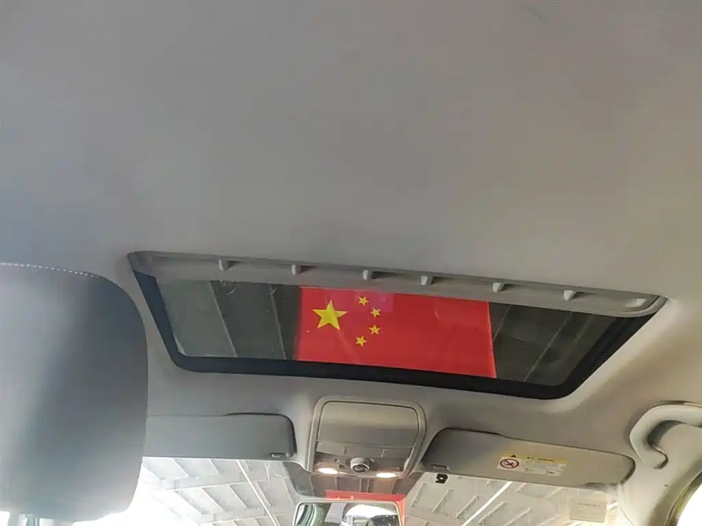 Volkswagen Sagitar 2015 1.6L Manual Comfort