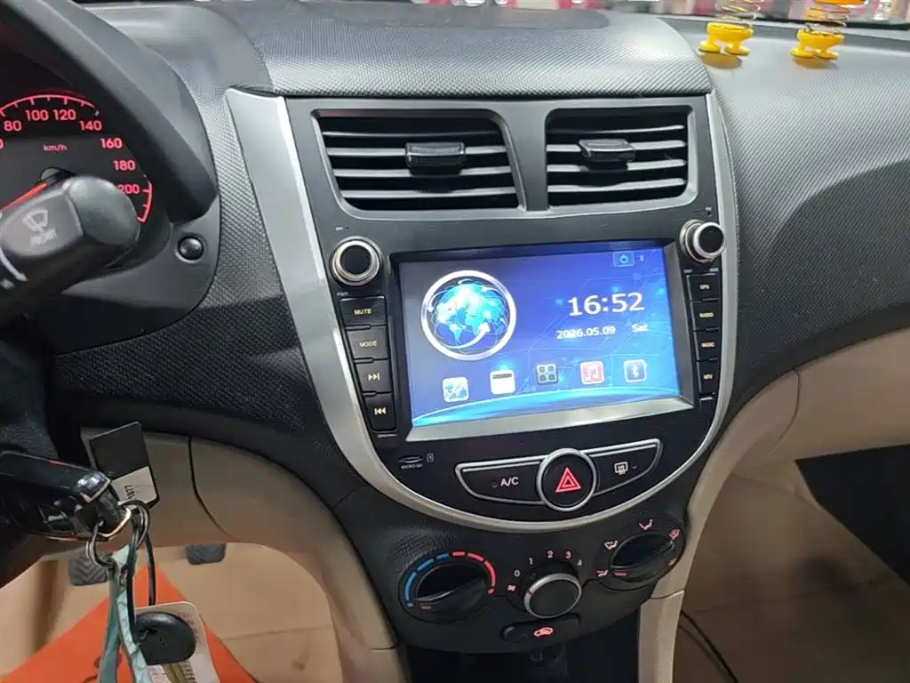 Hyundai Verna 2014 1.4L Manual Smart GLS