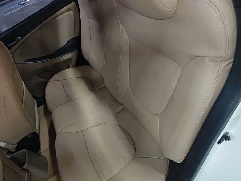 Hyundai Verna 2014 1.4L Manual Smart GLS