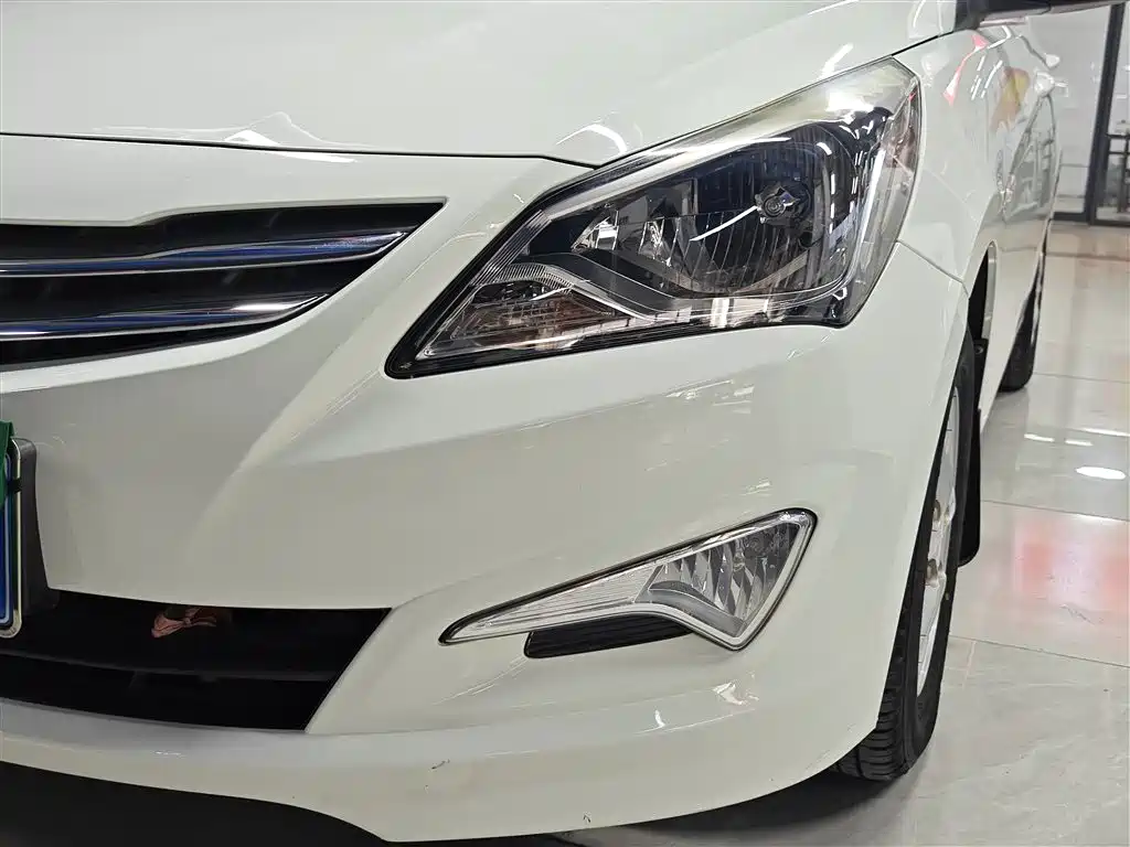 Hyundai Verna 2014 1.4L Manual Smart GLS