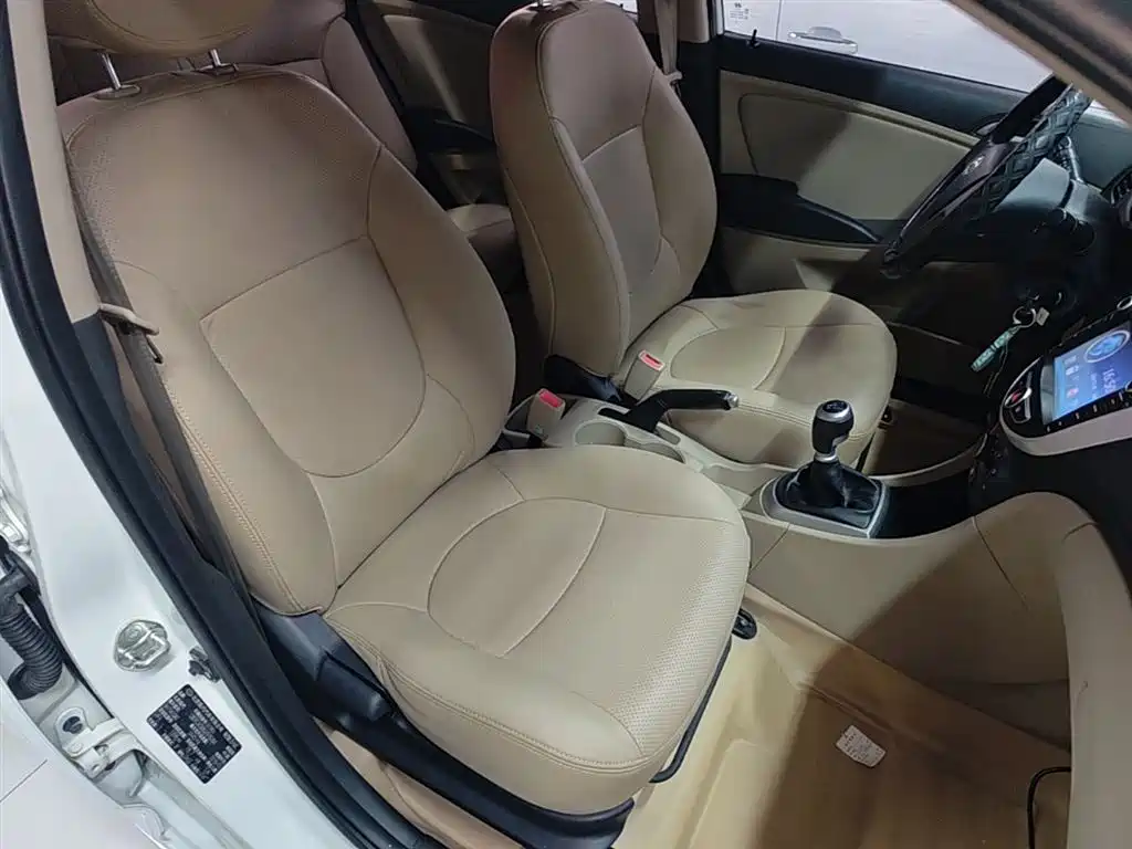 Hyundai Verna 2014 1.4L Manual Smart GLS