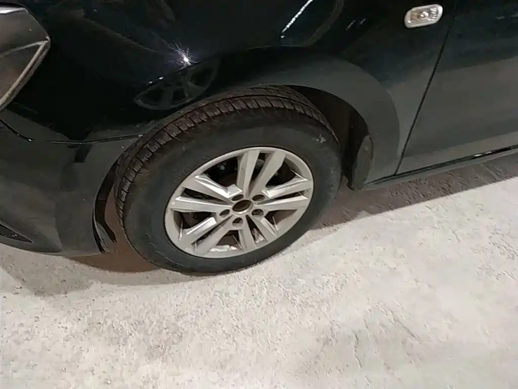 Volkswagen Jetta 2015 1.6L Manual Trend