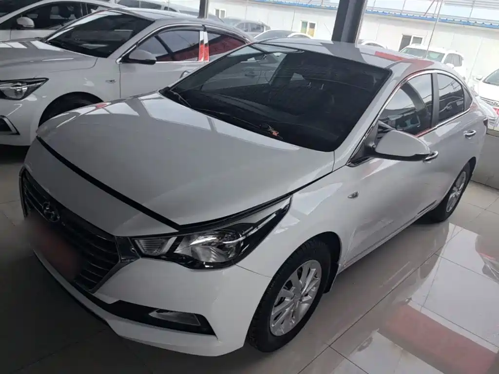 Hyundai Hyundai Verna 2016 1.4L Automatic Cool Edition GLS
