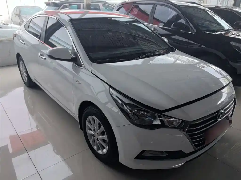 Hyundai Hyundai Verna 2016 1.4L Automatic Cool Edition GLS