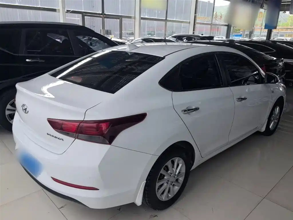 Hyundai Hyundai Verna 2016 1.4L Automatic Cool Edition GLS