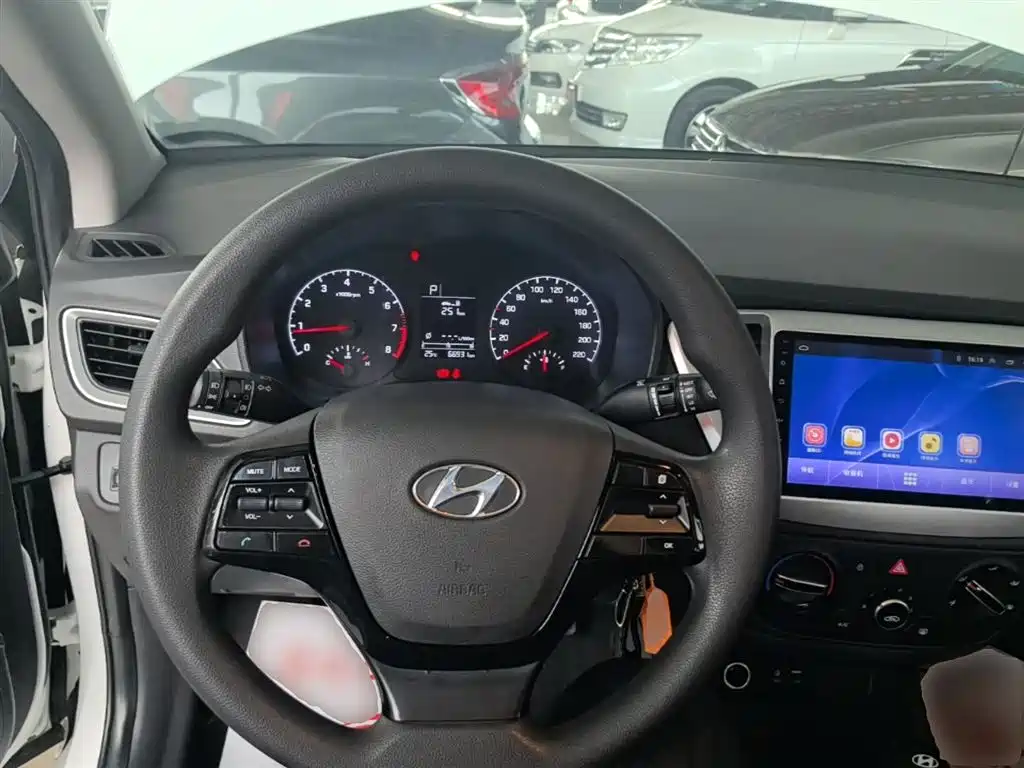 Hyundai Hyundai Verna 2016 1.4L Automatic Cool Edition GLS