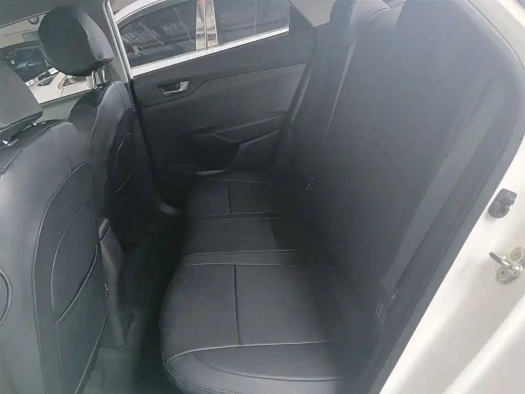 Hyundai Hyundai Verna 2016 1.4L Automatic Cool Edition GLS