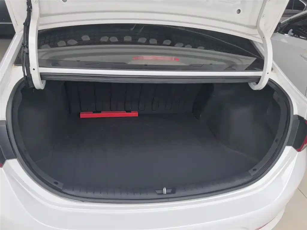 Hyundai Hyundai Verna 2016 1.4L Automatic Cool Edition GLS