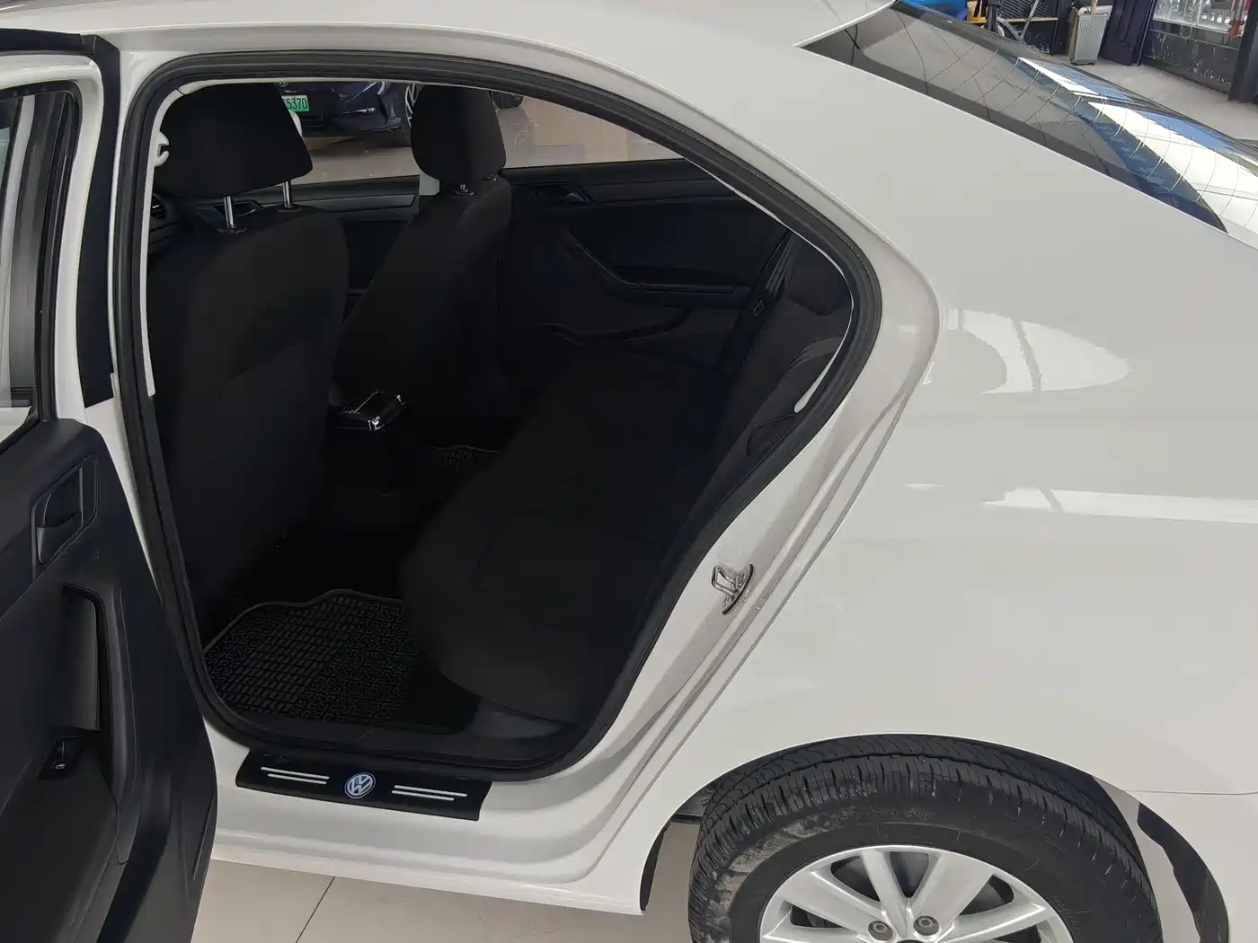 Volkswagen Jetta 2015 Quality Edition 1.4L Manual Fashion