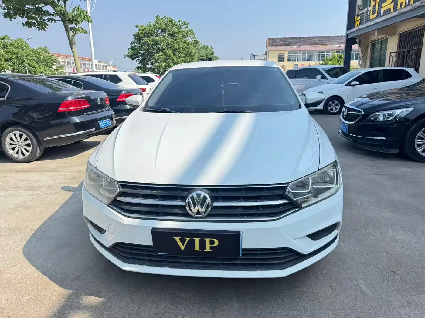 Volkswagen Bora 2017 1.6L Manual Fashion Edition