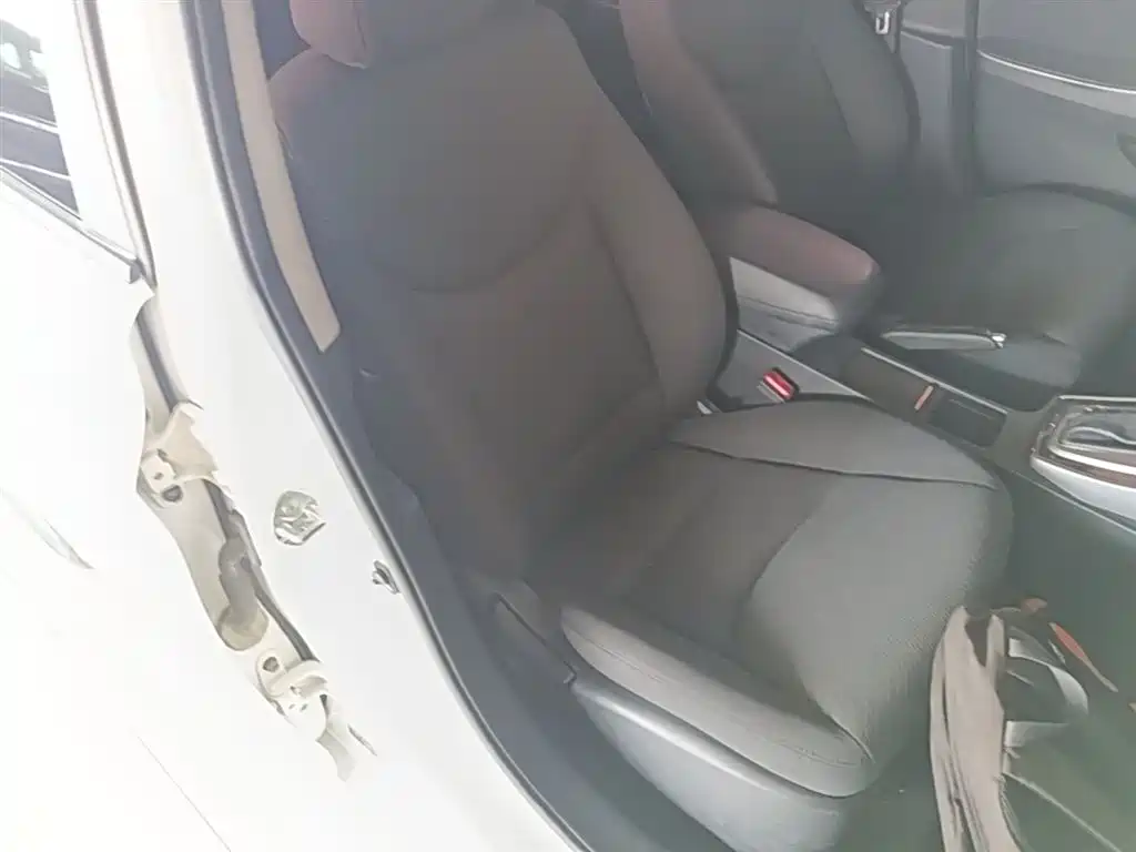 Hyundai Langdong 2016 1.6L Automatic Premium Edition