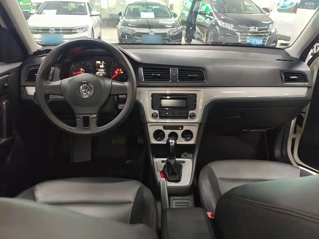 Volkswagen Lavida 2017 1.6L Automatic Comfort Edition