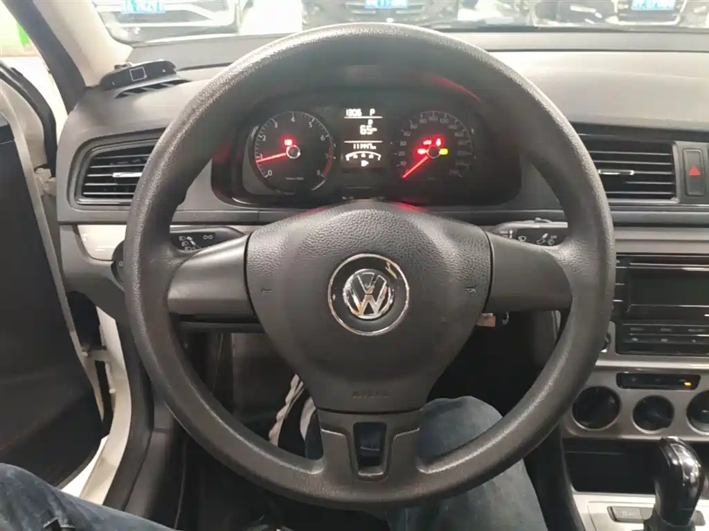 Volkswagen Lavida 2017 1.6L Automatic Comfort Edition