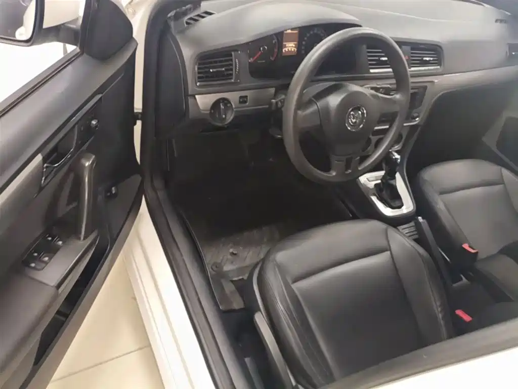Volkswagen Lavida 2017 1.6L Automatic Comfort Edition