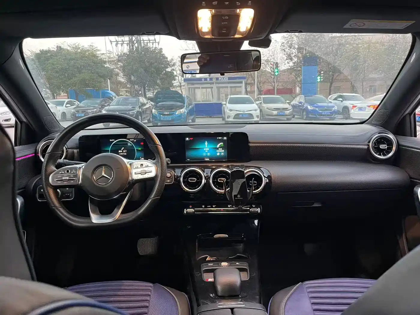 Mercedes-Benz Mercedes-Benz A-Class 2019 A 180 L Sport Sedan