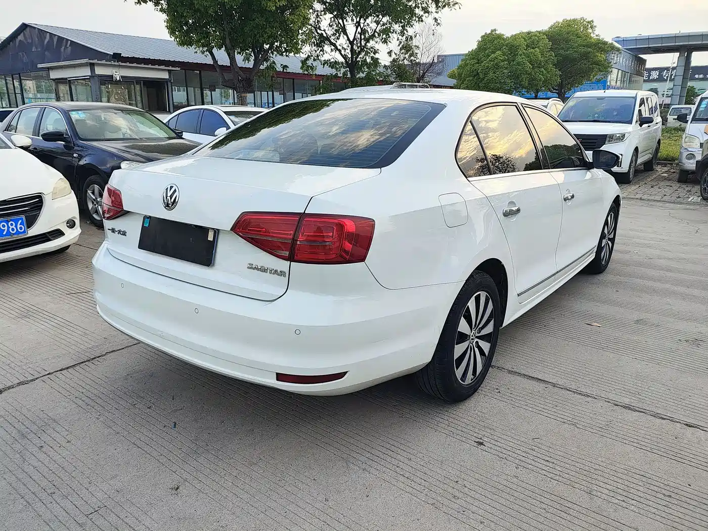 Volkswagen Sagitar 2018 1.6L Automatic Comfort
